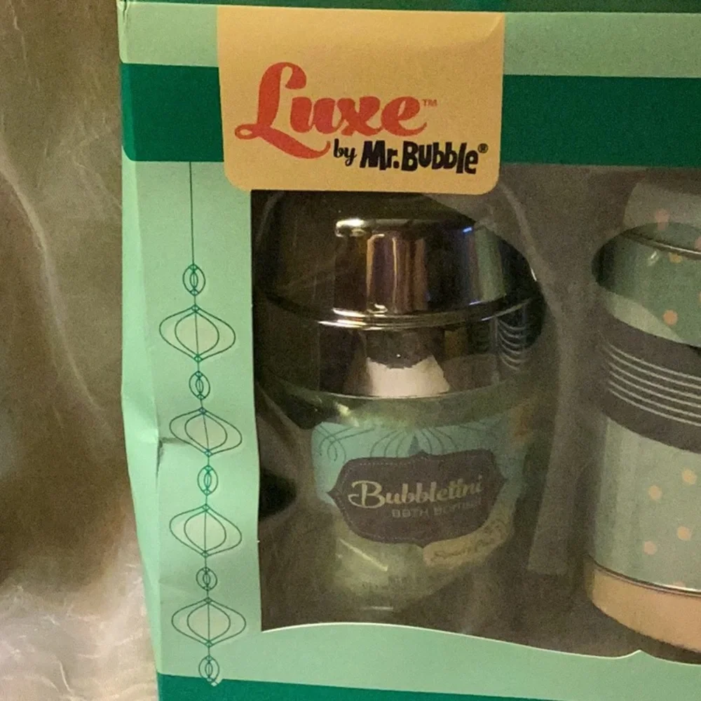 Nib Luxe bath set- Me Time pampering gift set, Sweet & Clean Scent, Mr. bubble